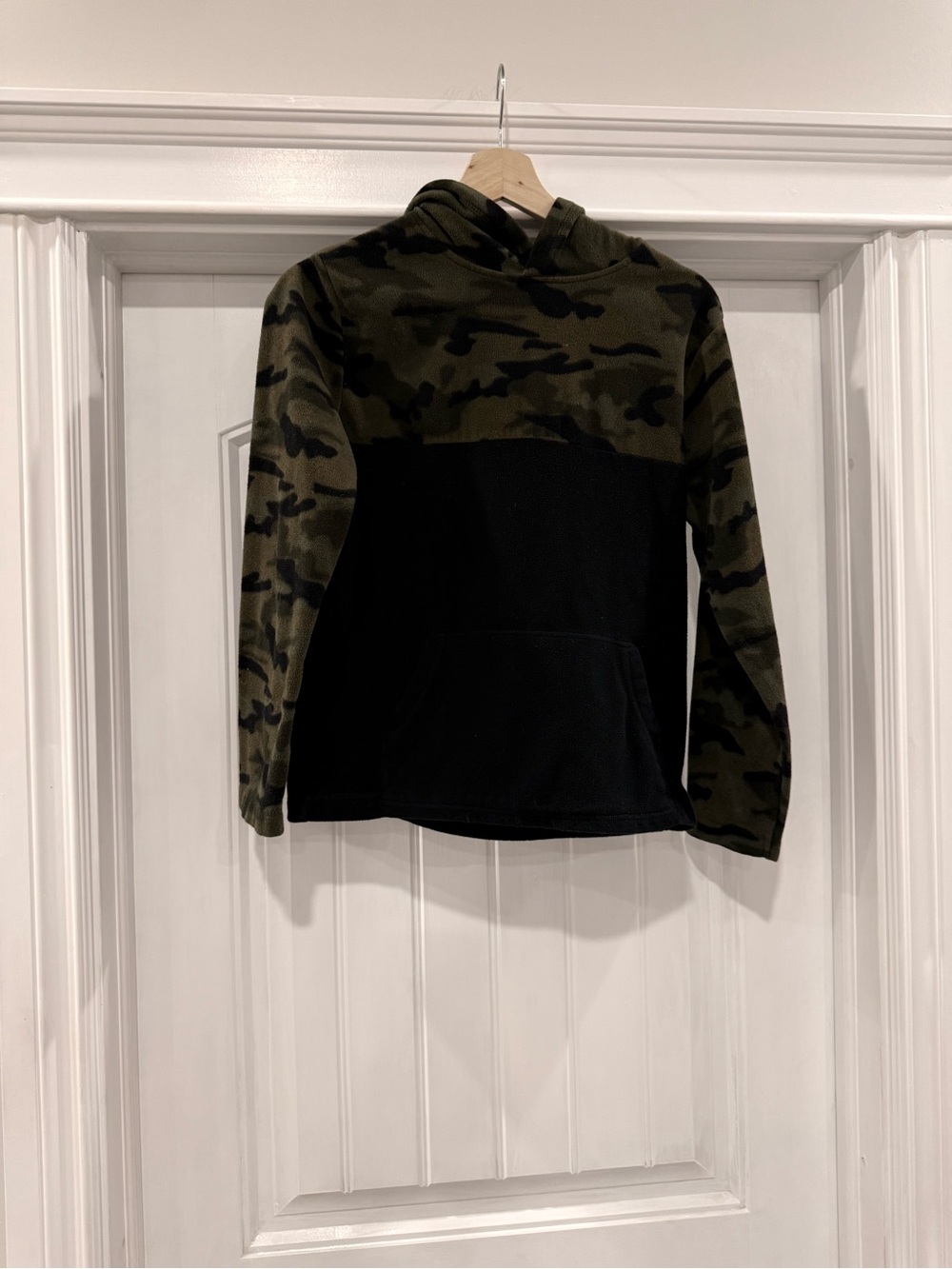George boys’ Camo & Black Pullover Hoodie Sweater